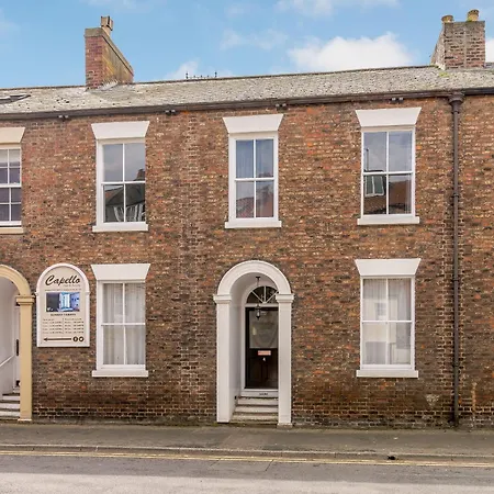 Victoria Square * וויטבי