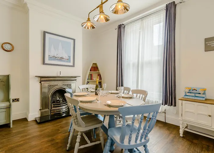 Victoria Square Semesterbostad Whitby